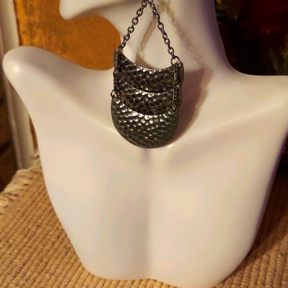 GIFT Hammered earrings